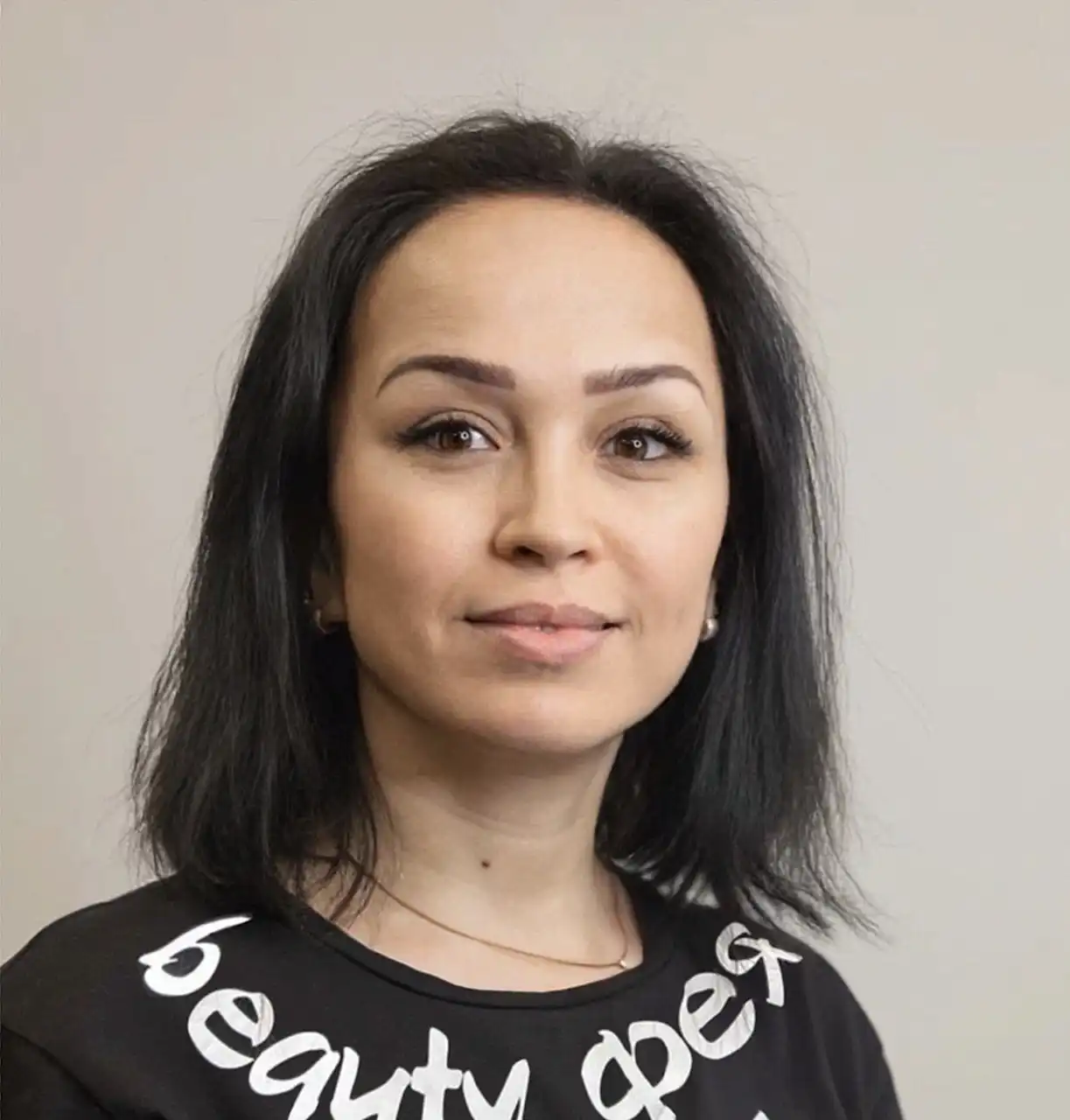 Маникюр - Саломат Ю.